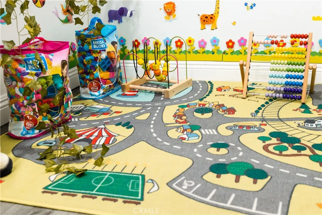 1015 Nesthorn, Crestline, California 92325 home-pic-49