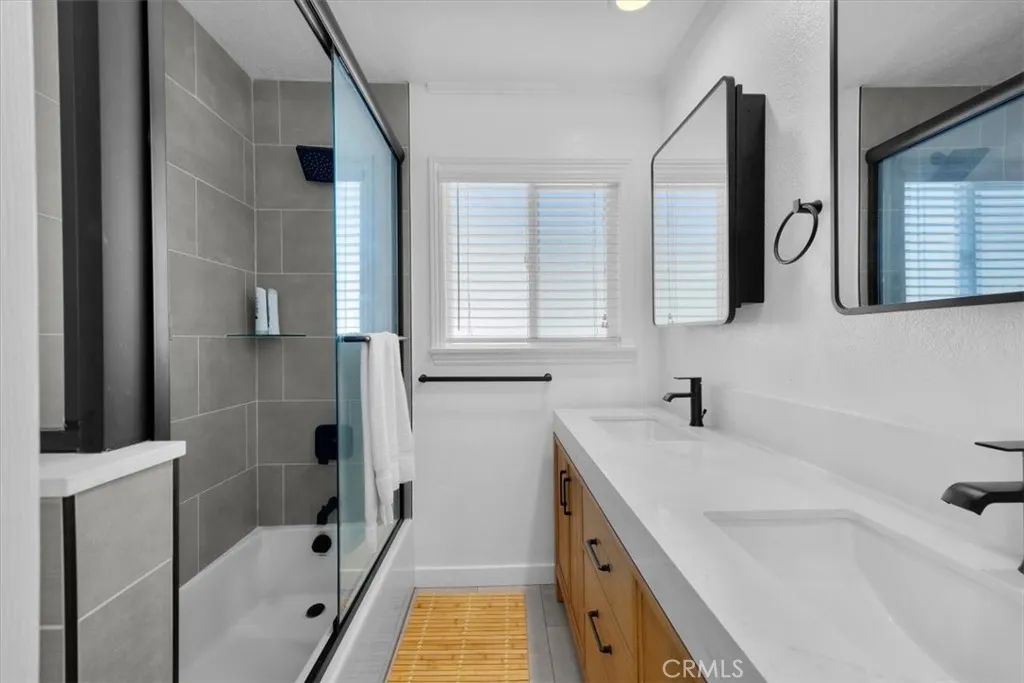 2407 Ripley Avenue, Redondo Beach, California 90278 home-pic-13