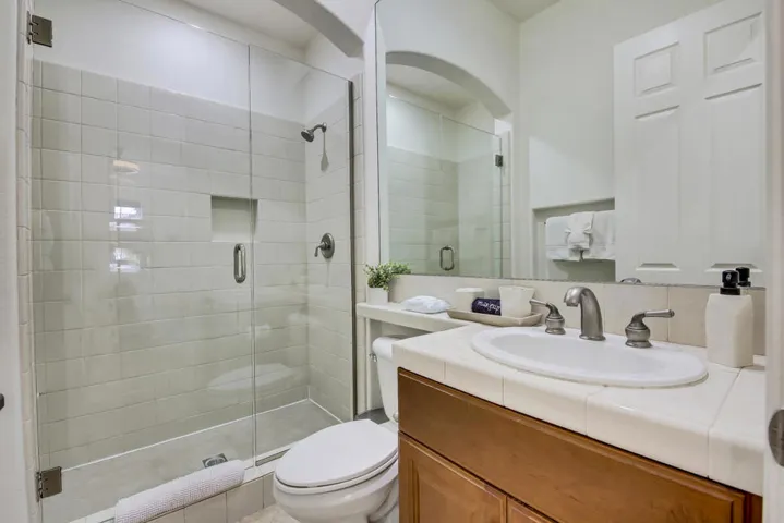 55 BATHROOM MLS