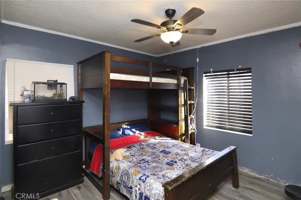 3880 Fox Tail, Jurupa Valley, California 92509 home-pic-10