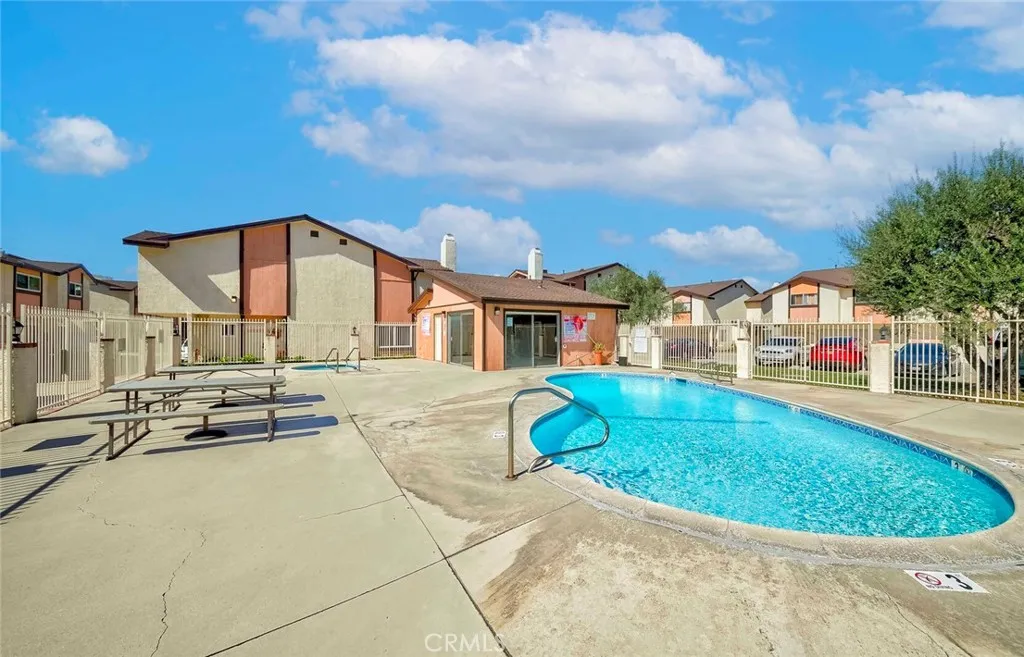 14002 Cerise, Hawthorne, California 90250 home-pic-49