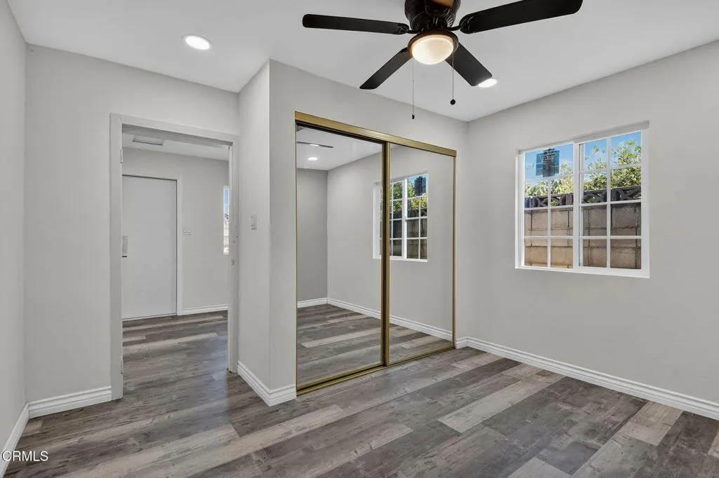 400 N Hayes Avenue, Oxnard, California 93030 home-pic-26