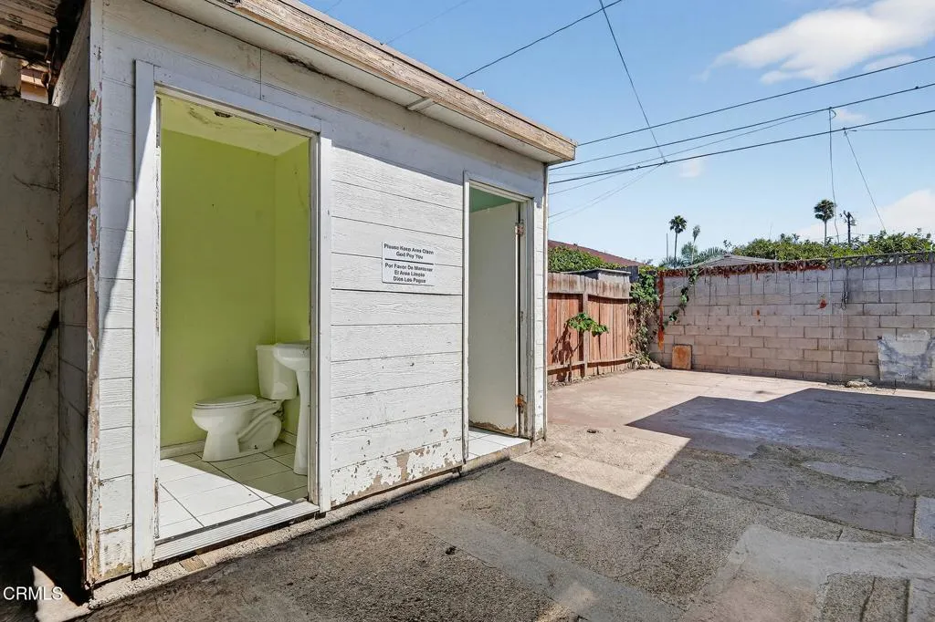 400 N Hayes Avenue, Oxnard, California 93030 home-pic-28