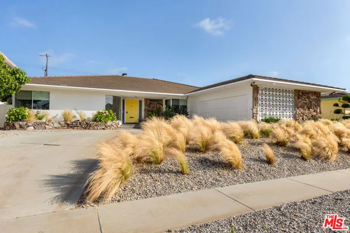 5544 W 63rd Street, Los Angeles, California 90056