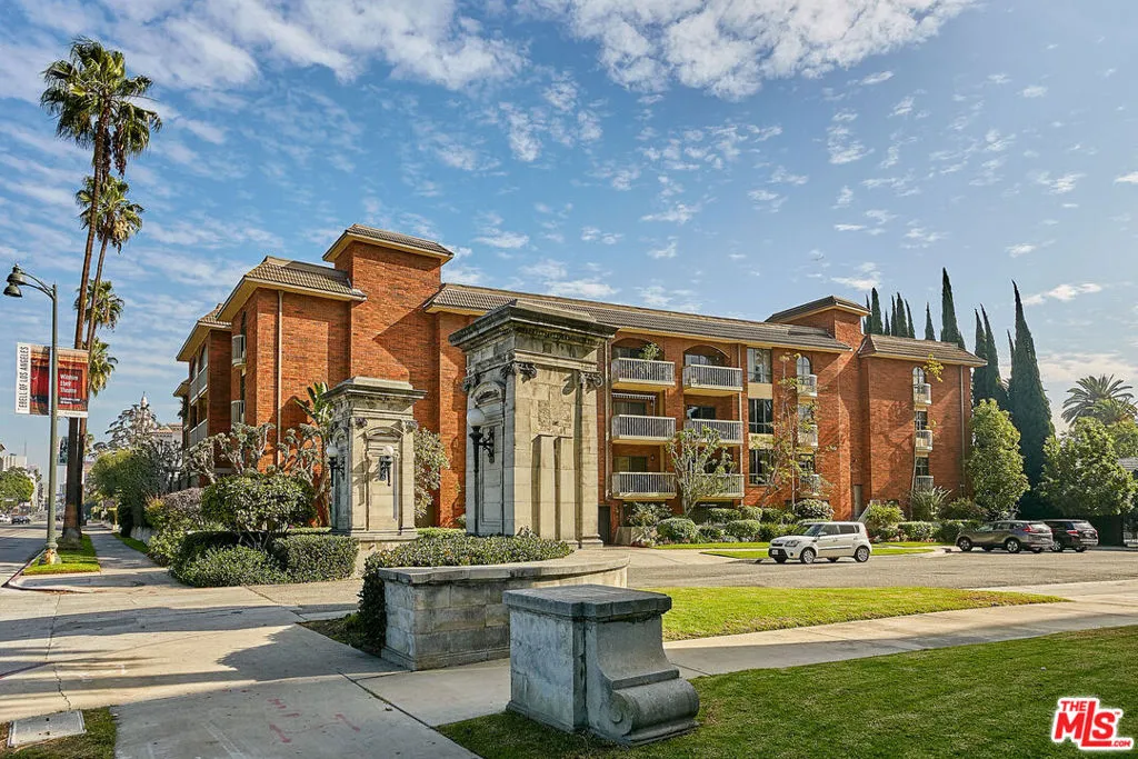 4444 Wilshire Boulevard 206, Los Angeles, California 90010 home-pic-38