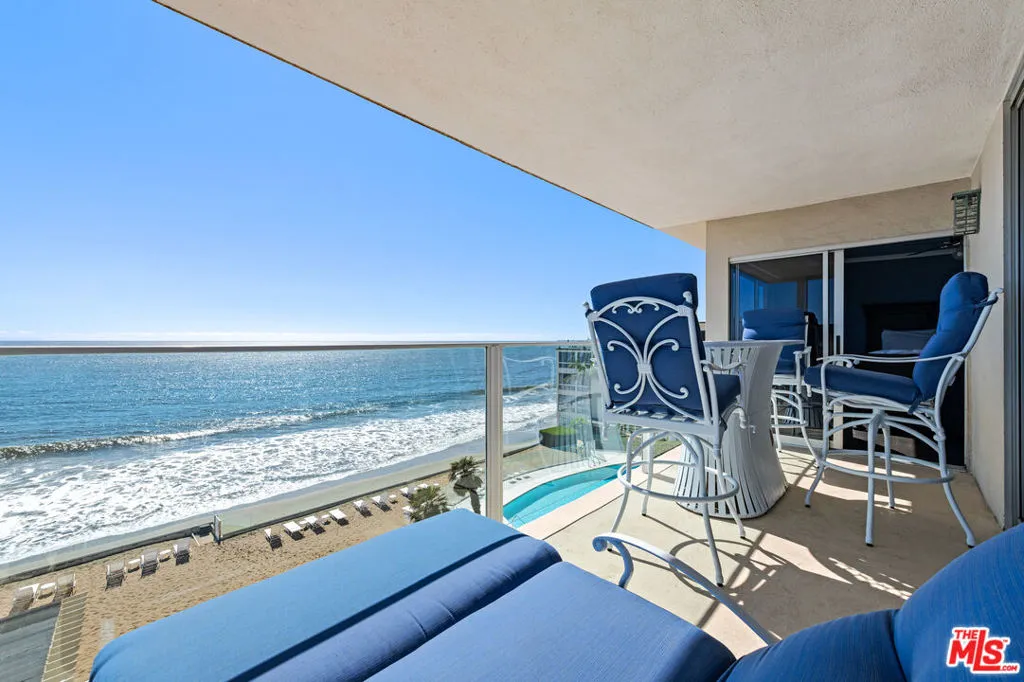 22548 Pacific Coast Highway 401, Malibu, California 90265 home-pic-20