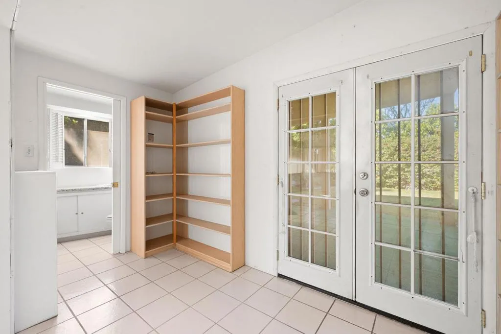 2100 Nicola Road E, Palm Springs, California 92262 home-pic-6