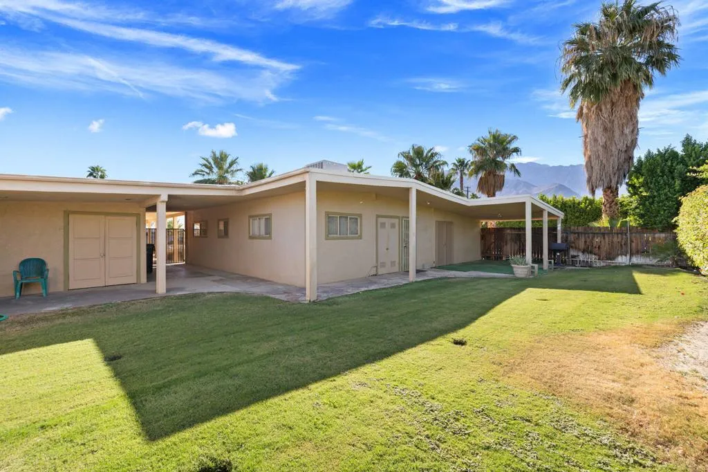 2100 Nicola Road E, Palm Springs, California 92262 home-pic-21