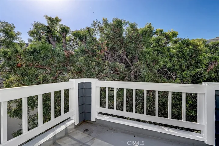 2208 Grandview Avenue, Manhattan Beach, California 90266