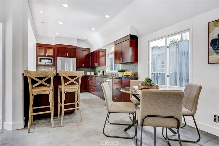 Breakfast area and dining area.