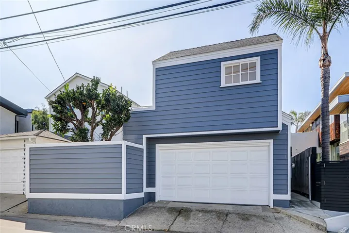 2208 Grandview Avenue, Manhattan Beach, California 90266