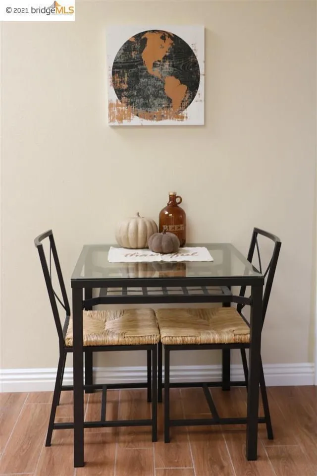 1616 International Boulevard, Oakland, California 94606 home-pic-16