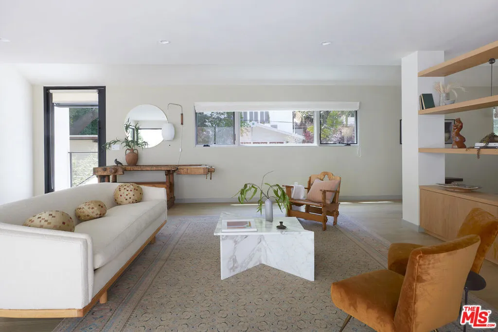 9843 Yoakum Drive, Beverly Hills, California 90210 home-pic-5