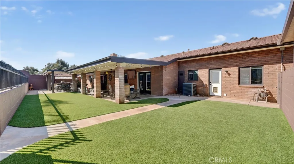 2498 Loveland, Jurupa Valley, California 92509 home-pic-24