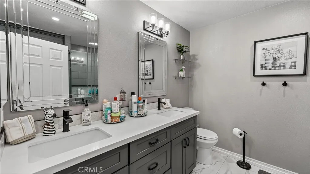 2498 Loveland, Jurupa Valley, California 92509 home-pic-18