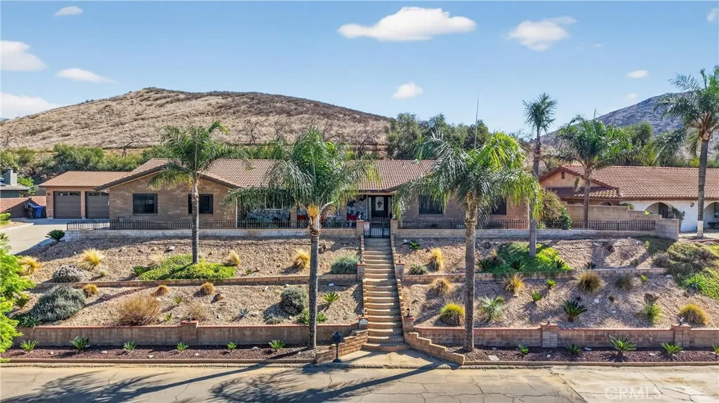 2498 Loveland, Jurupa Valley, California 92509 home-pic-0
