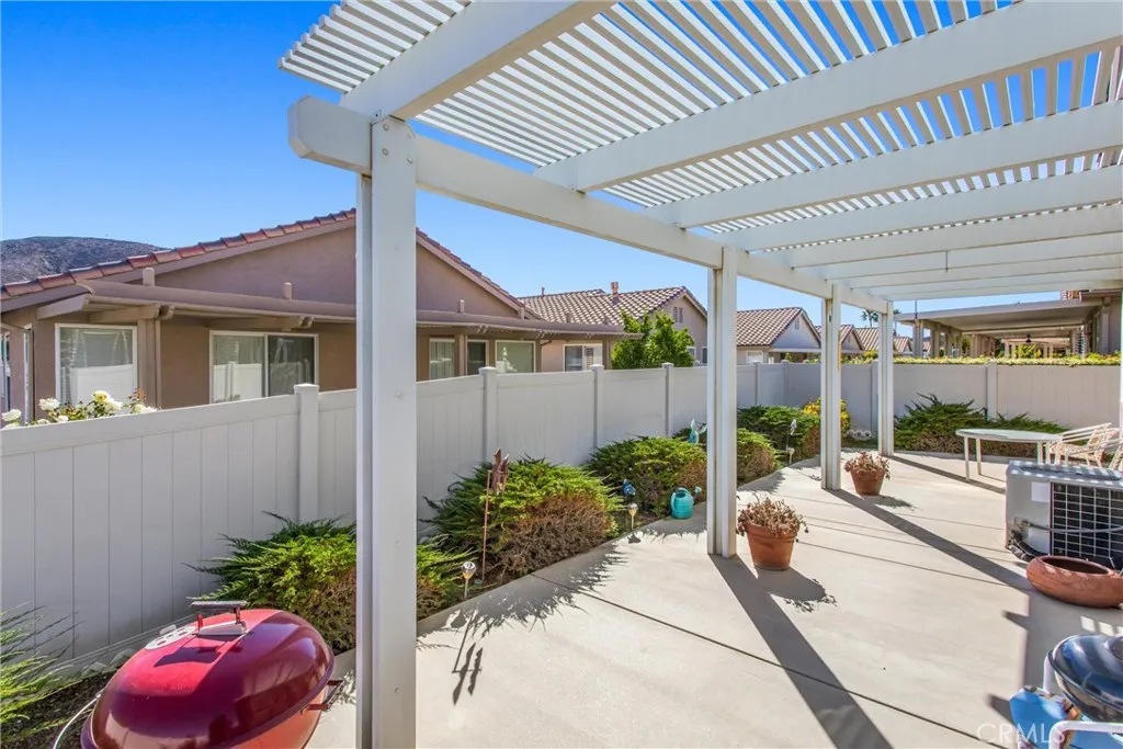 5776 Orange Tree, Banning, California 92220 home-pic-24