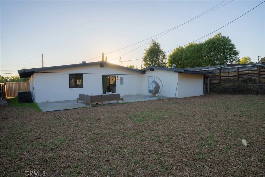 13670 Garrick Avenue, Sylmar, California 91342 home-pic-19