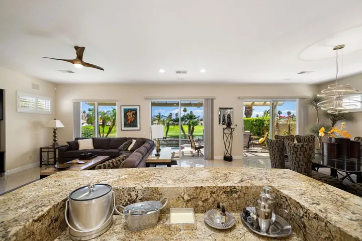 20-web-or-mls-GTCllRamblas_OPMG_0525_020