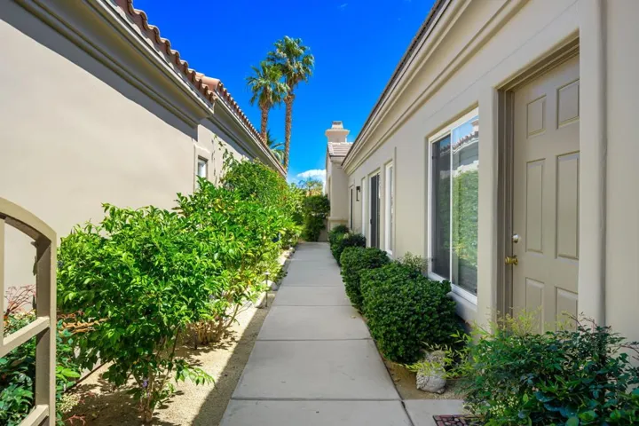 15-web-or-mls-GTCllRamblas_OPMG_0525_015