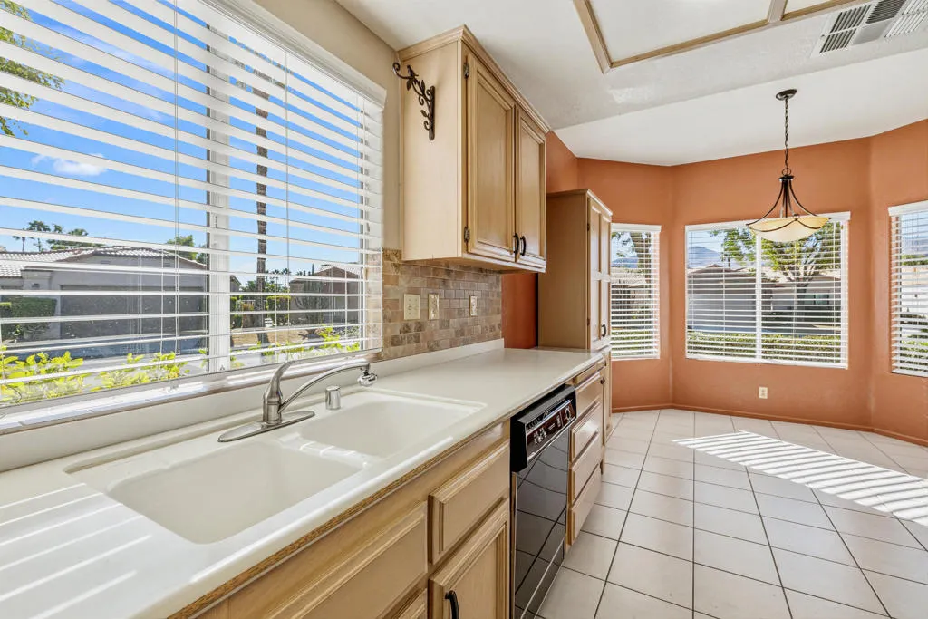 48524 Via Encanto, La Quinta, California 92253 home-pic-14