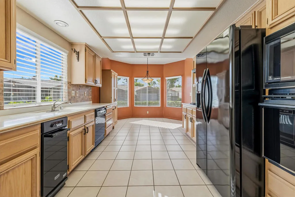 48524 Via Encanto, La Quinta, California 92253 home-pic-17