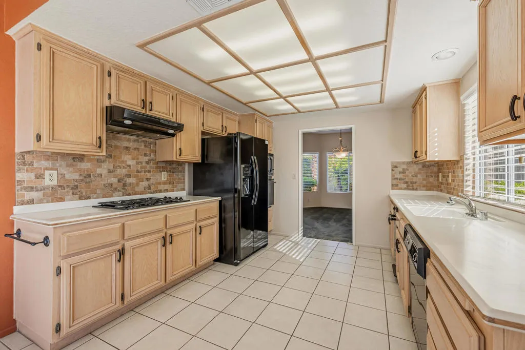 48524 Via Encanto, La Quinta, California 92253 home-pic-16