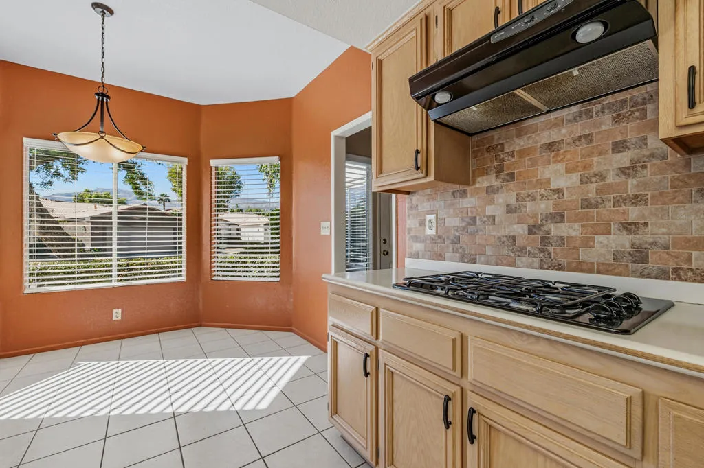 48524 Via Encanto, La Quinta, California 92253 home-pic-15