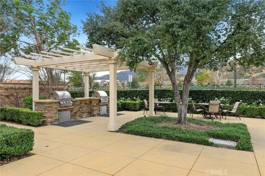 18335 Damiana, Fontana, California 92407 home-pic-19