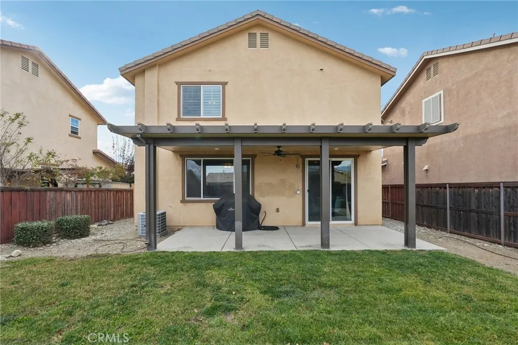 18335 Damiana, Fontana, California 92407 home-pic-15