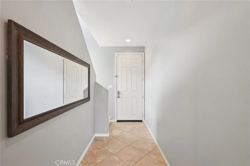 18335 Damiana, Fontana, California 92407 home-pic-4