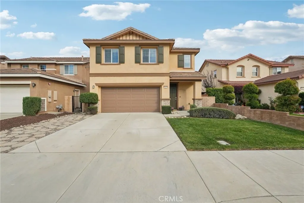 18335 Damiana, Fontana, California 92407 home-pic-0
