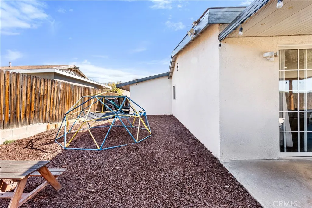 6120 Arden, San Bernardino, California 92404 home-pic-36
