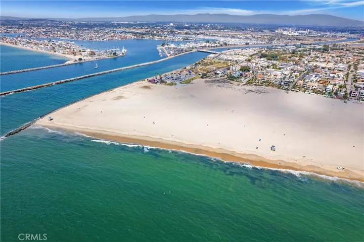 201 Ocean Avenue 11, Seal Beach, California 90740