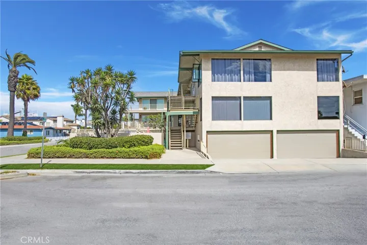 201 Ocean Avenue 11, Seal Beach, California 90740