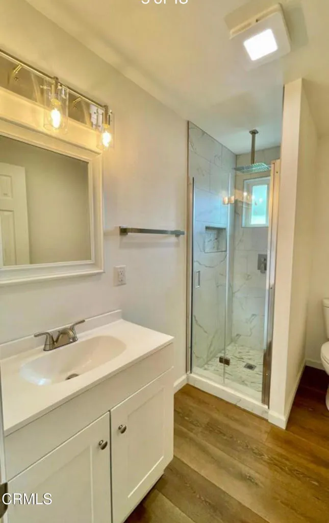 403 E 2nd Street, Oxnard, California 93030 home-pic-3