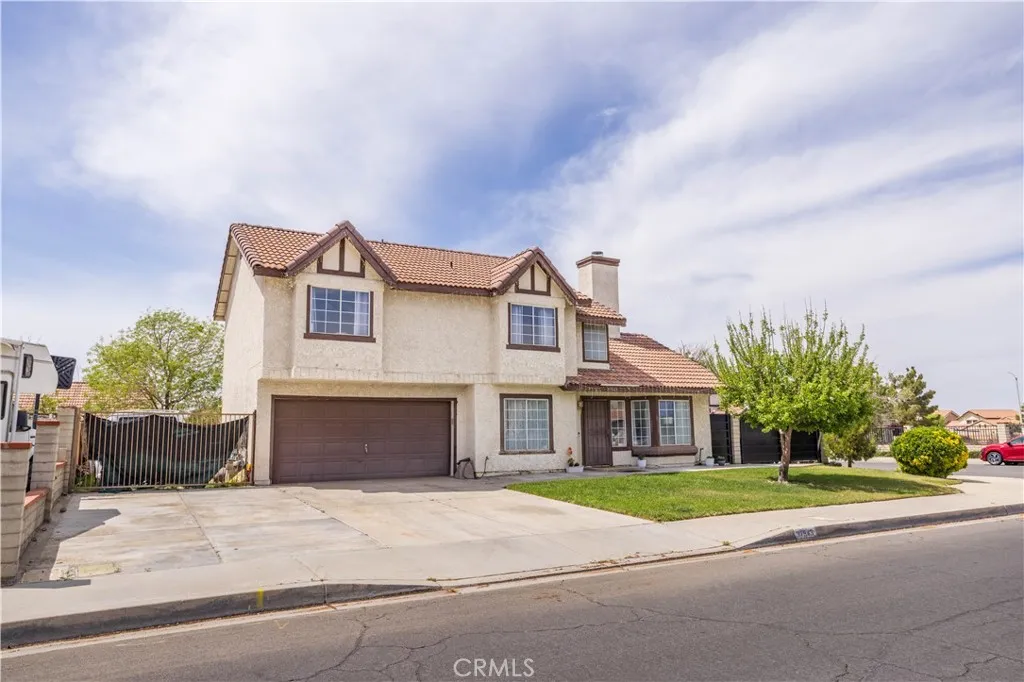 37543 Monarch Street, Palmdale, California 93552 home-pic-0