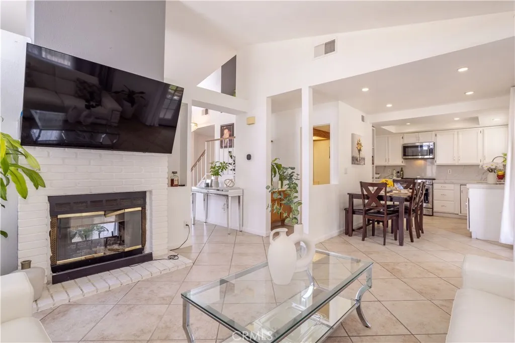 37543 Monarch Street, Palmdale, California 93552 home-pic-14