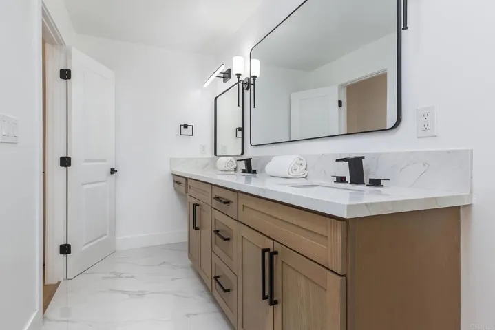 5995 Broadmoor Dr, La Mesa, California 91942