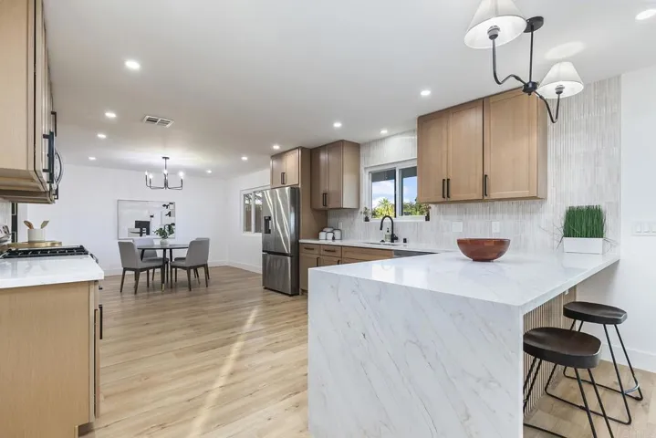 5995 Broadmoor Dr, La Mesa, California 91942