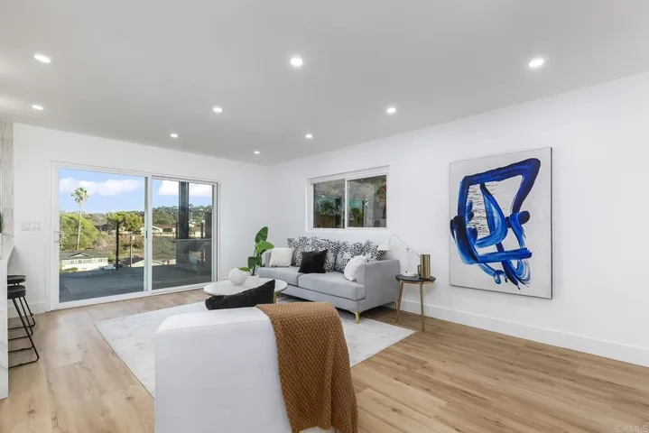 5995 Broadmoor Dr, La Mesa, California 91942