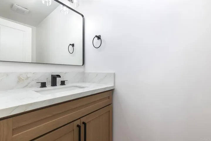 5995 Broadmoor Dr, La Mesa, California 91942