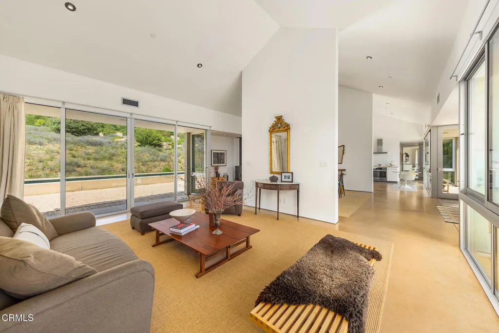 12179 Koenigstein Road, Ojai, California 93023 home-pic-15