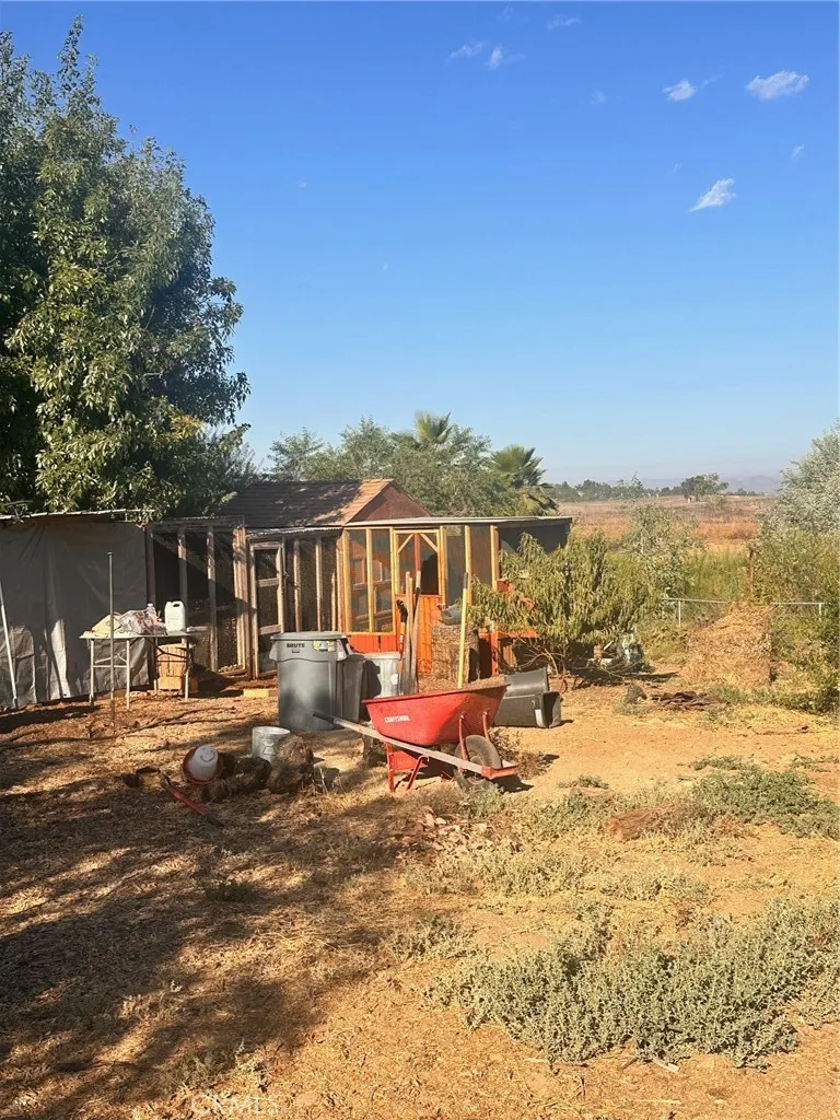 18090 Iris Avenue, Riverside, California 92508 home-pic-42