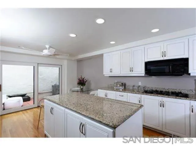 7335 Draper Avenue, La Jolla, California 92037