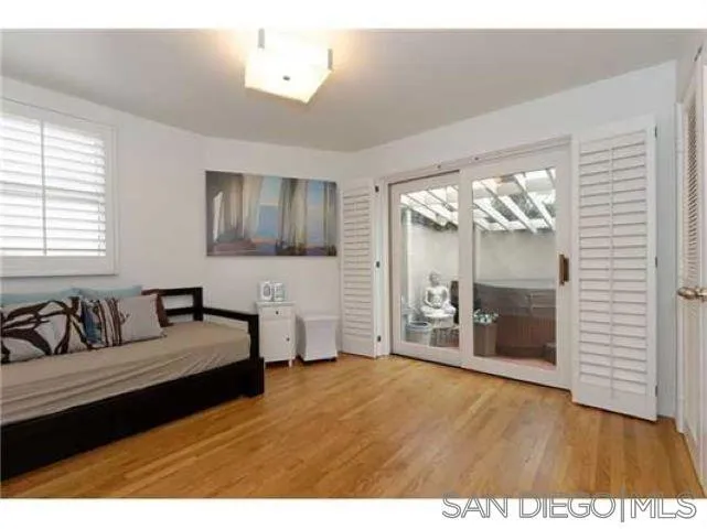 7335 Draper Avenue, La Jolla, California 92037
