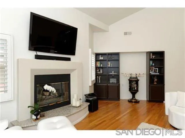 7335 Draper Avenue, La Jolla, California 92037