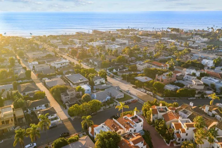 7335 Draper Avenue, La Jolla, California 92037