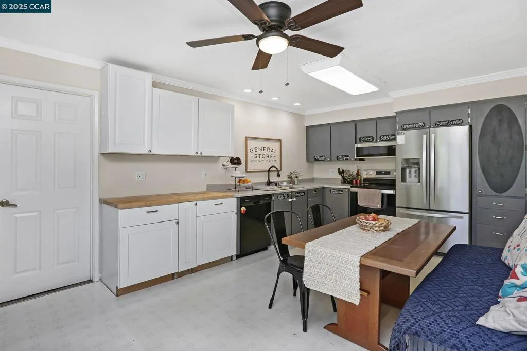 2745 Minert Rd, Concord, California 94518 home-pic-6