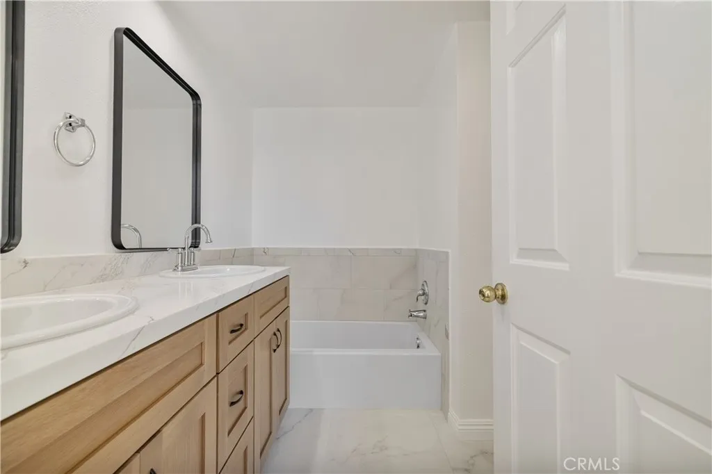 14039 Astoria, Sylmar, California 91342 home-pic-30